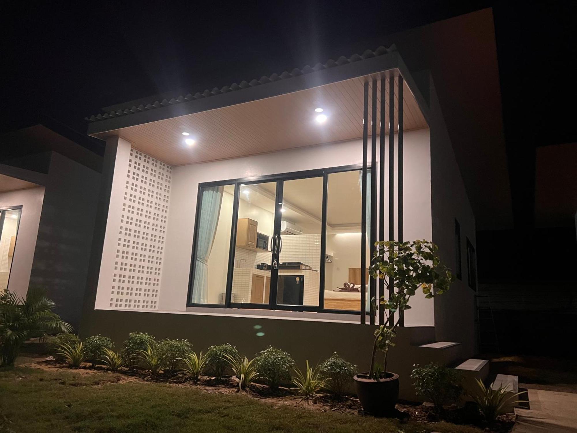 Prukrom Lanta Guesthouse Koh Lanta Exterior foto