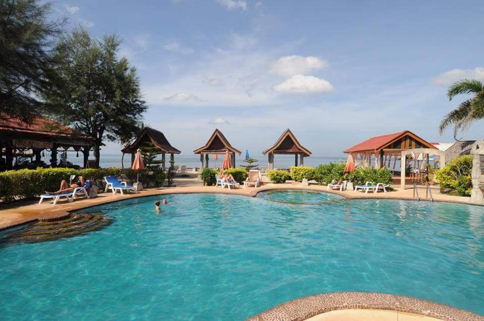 Prukrom Lanta Guesthouse Koh Lanta Exterior foto